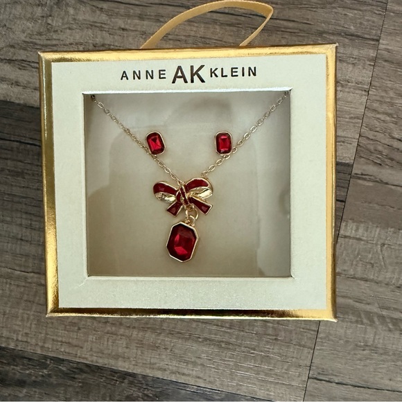 Anne Klein Red and Gold Bow Necklace Set - Picture 4 of 6